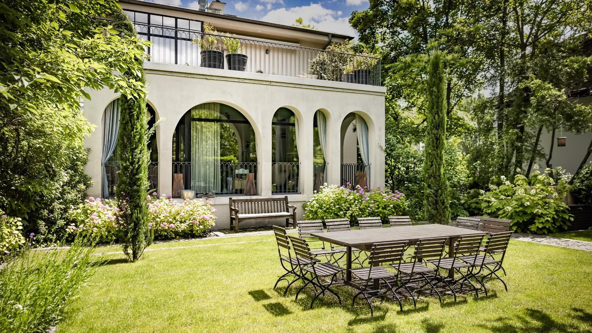 Bagatelle Gardenhouse Hotel Budapest